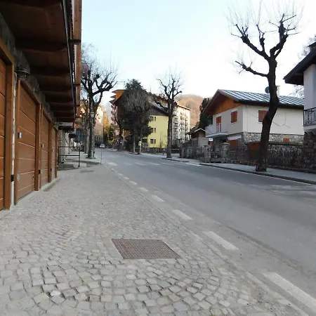 アパート Casa Niculin By Holiday World